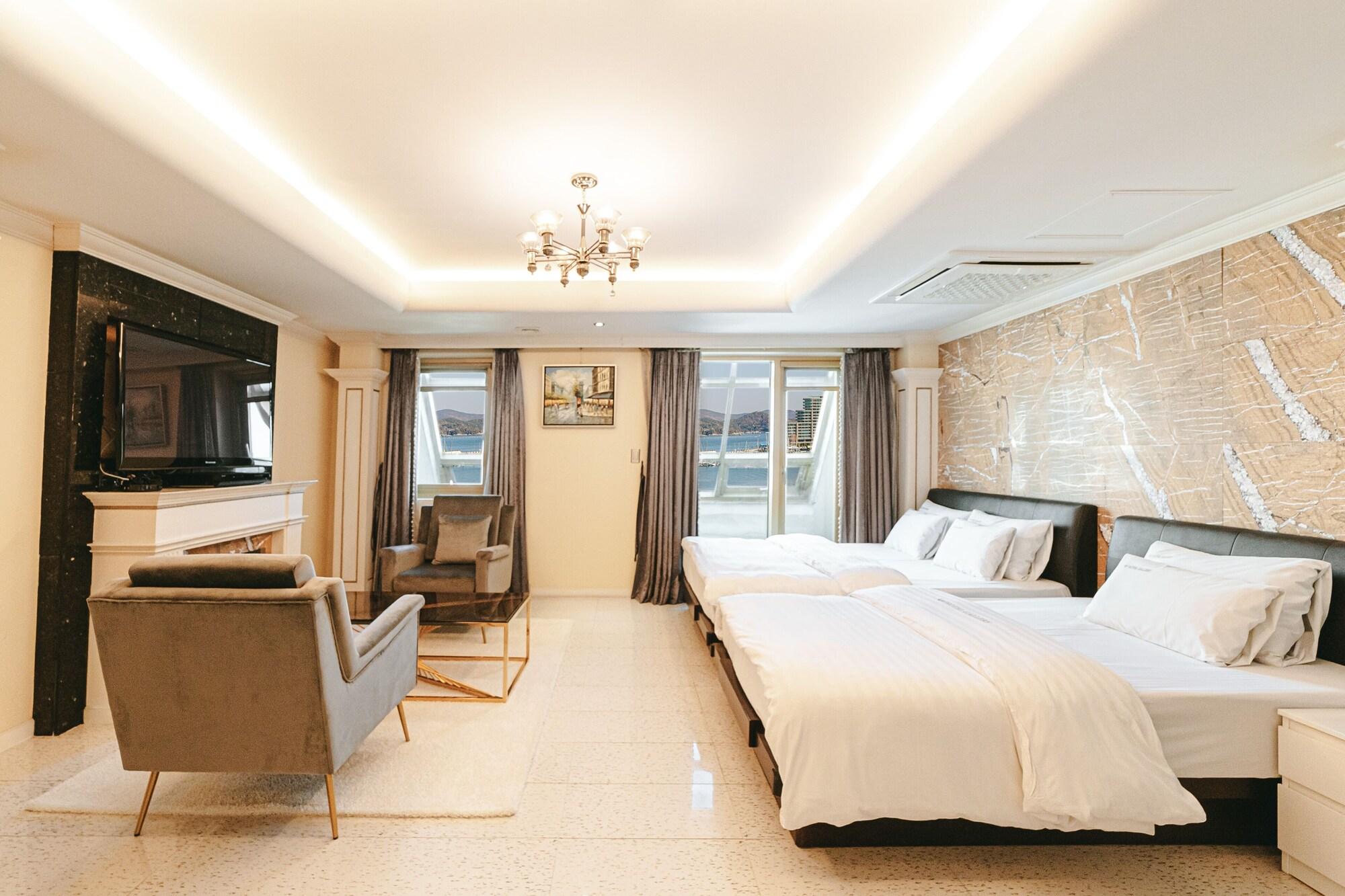 Gallery Tourist Hotel Tongyeong Eksteriør bilde