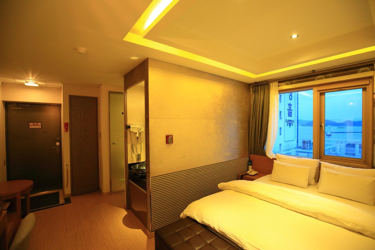 Gallery Tourist Hotel Tongyeong Eksteriør bilde